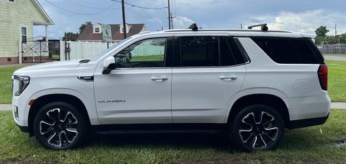 2022 GMC Yukon SLE
