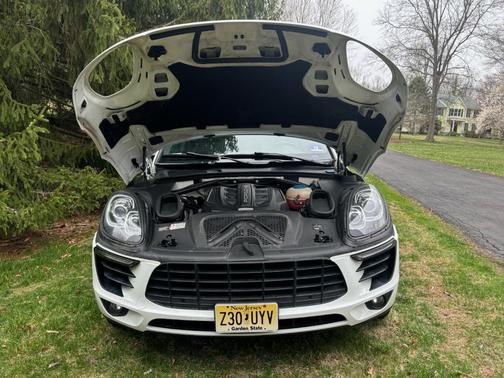 2015 Porsche Macan S