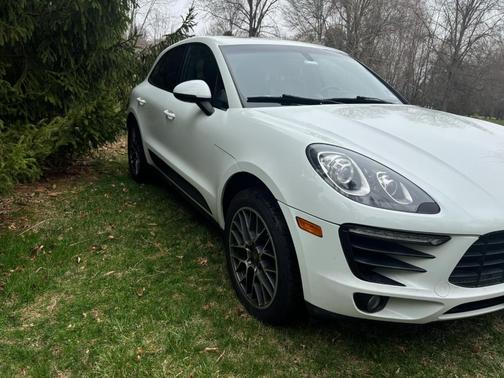 2015 Porsche Macan S