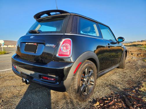 2011 MINI Cooper S Base