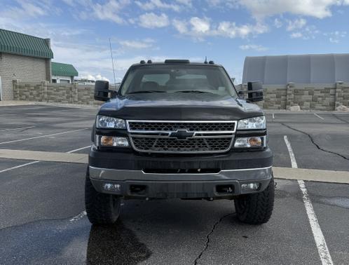 2005 Chevrolet Silverado 2500 LT H/D Crew Cab