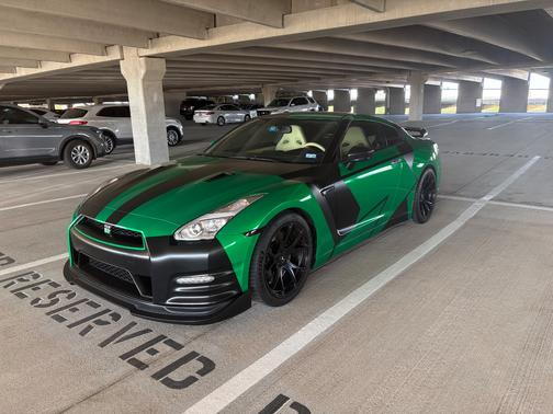 2015 Nissan GT-R Premium