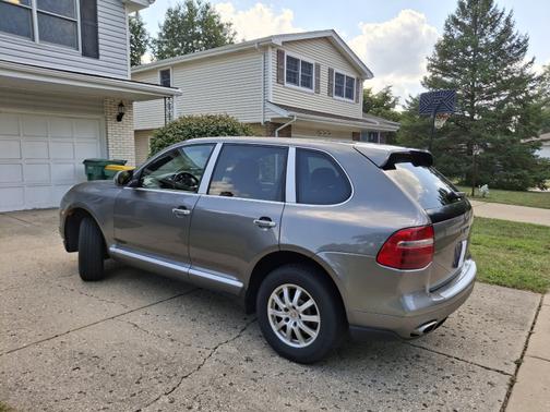 2009 Porsche Cayenne Base
