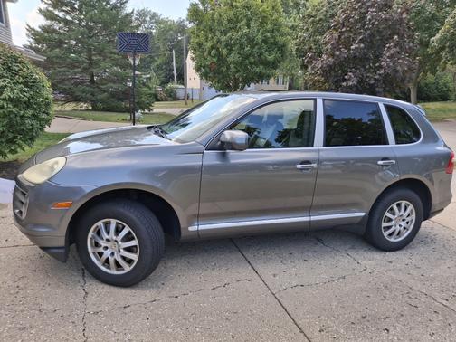 2009 Porsche Cayenne Base