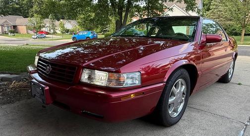 Red 2000 Cadillac Eldorado Touring Coupe