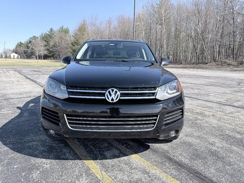 2014 Volkswagen Touareg 3.6L Lux