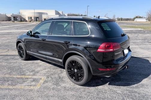 2014 Volkswagen Touareg 3.6L Lux