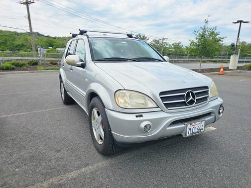 Silver 2000 Mercedes-Benz M-Class ML55 AMG 4MATIC