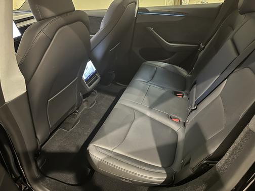 2026 Tesla Model Y Premium RWD