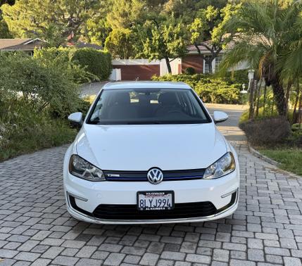 2016 Volkswagen e-Golf SE