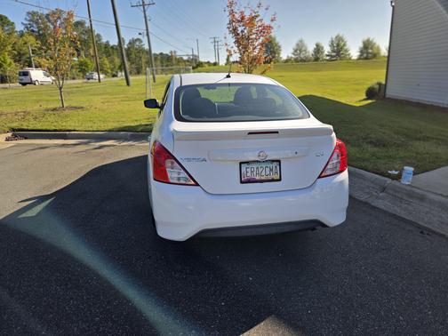 2018 Nissan Versa 1.6 SV