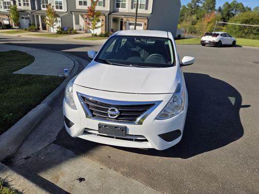 2018 Nissan Versa 1.6 SV