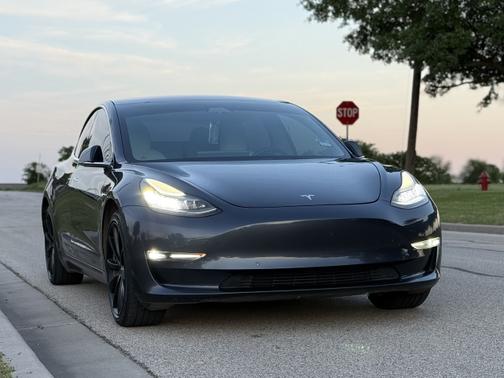 2019 Tesla Model 3 Long Range