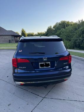 Blue 2018 Honda Pilot Touring