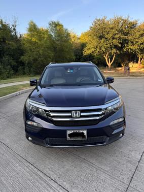 Blue 2018 Honda Pilot Touring