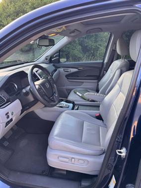 Blue 2018 Honda Pilot Touring