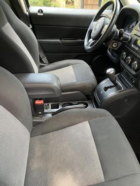 White 2015 Jeep Patriot Latitude