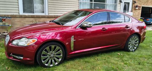 Red 2009 Jaguar XF Premium Luxury