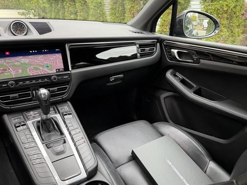 2021 Porsche Macan Macan S