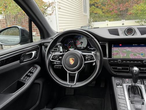 2021 Porsche Macan Macan S