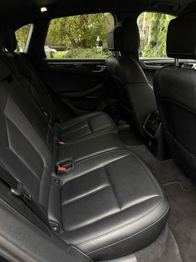 2021 Porsche Macan Macan S