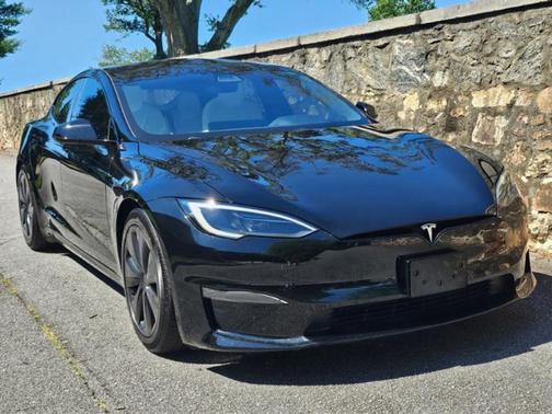 Black 2022 Tesla Model S Long Range