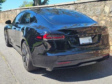 Black 2022 Tesla Model S Long Range