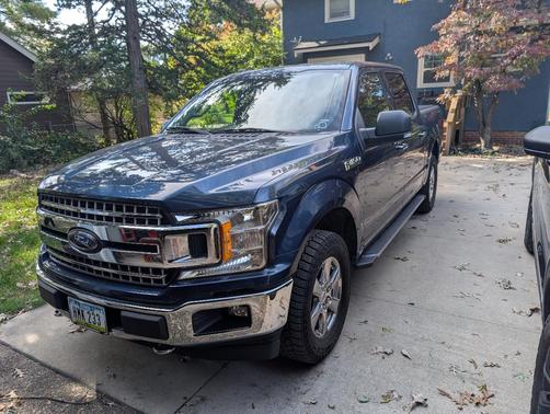 Blue 2018 Ford F-150 XLT
