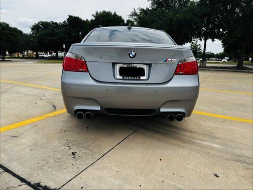 Gray 2006 BMW M5 Base