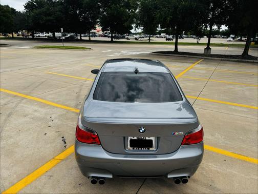 Gray 2006 BMW M5 Base