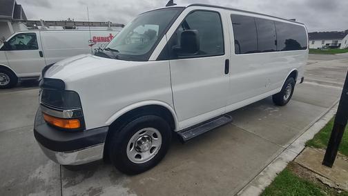 White 2019 Chevrolet Express 3500 LT