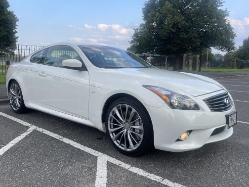2014 INFINITI Q60 Sport