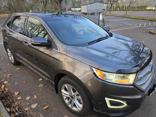 2016 Ford Edge Titanium