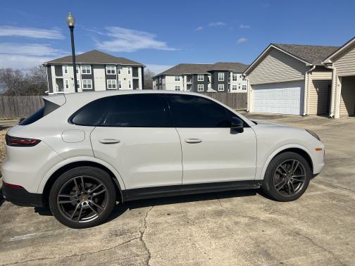 2021 Porsche Cayenne Cayenne