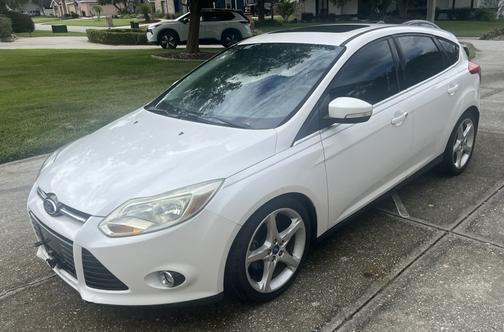 White 2013 Ford Focus Titanium