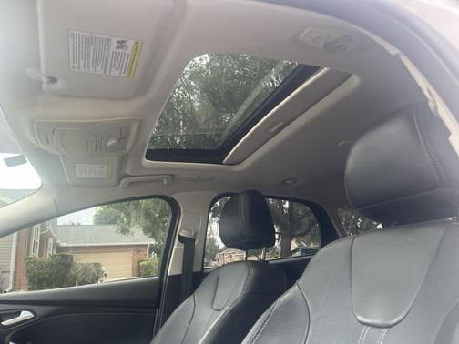 White 2013 Ford Focus Titanium