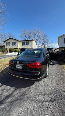 2016 Volkswagen Passat 1.8T SE w/Technology
