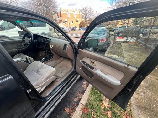 2000 Toyota 4Runner SR5 4WD