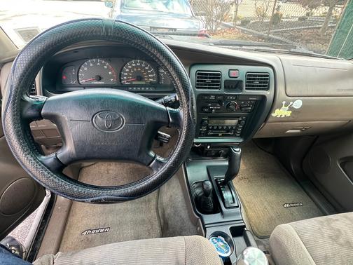 2000 Toyota 4Runner SR5 4WD