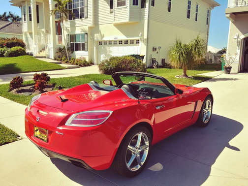 2007 Saturn Sky Red Line