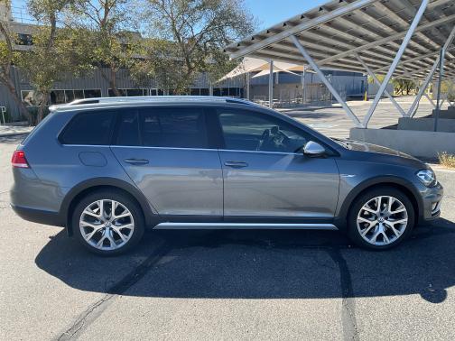 2018 Volkswagen Golf Alltrack TSI SE
