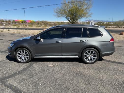 2018 Volkswagen Golf Alltrack TSI SE