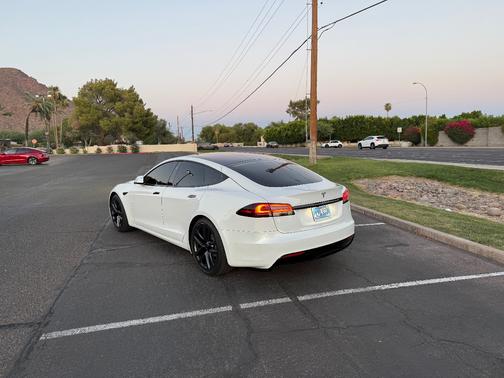 White 2023 Tesla Model S Base