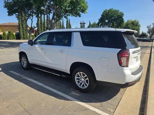 White 2023 Chevrolet Suburban LT