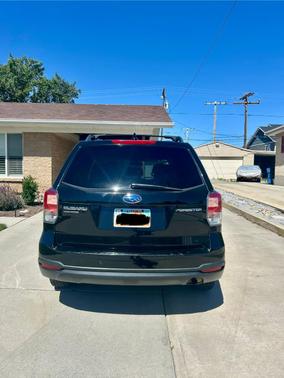 Black 2018 Subaru Forester 2.5i