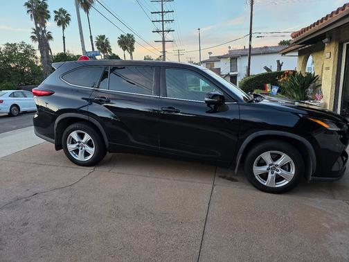 2021 Toyota Highlander LE