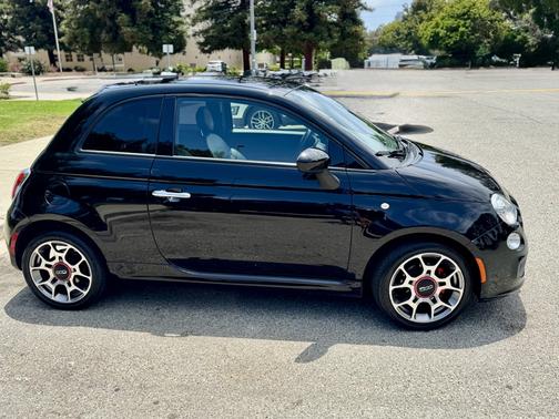 2015 FIAT 500 Sport