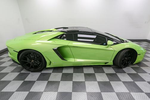 2015 Lamborghini Aventador LP700-4