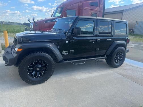 Black 2018 Jeep Wrangler Unlimited Sport S