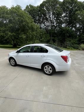 2013 Chevrolet Sonic LS